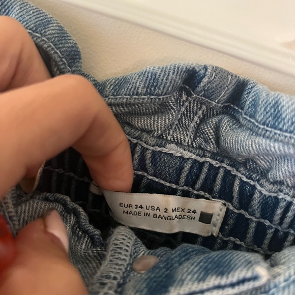 Zara size 2 paper bag denim shorts - Picture 2 of 3